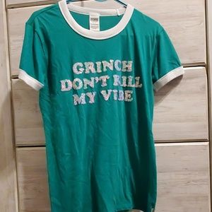 Size Small Pink Emerald green tshirt